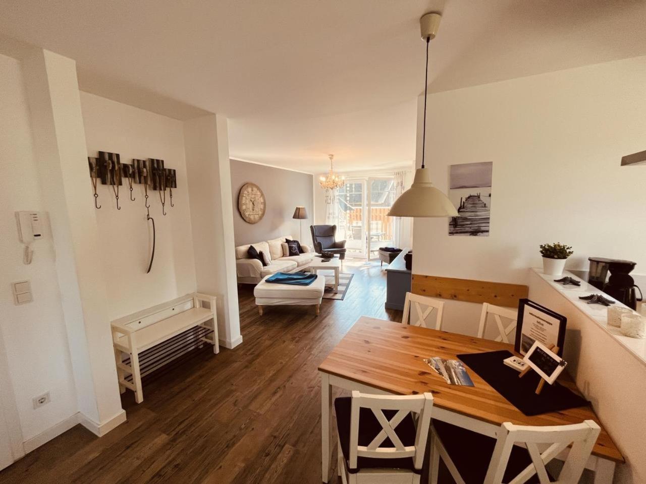 Ferienwohnung Blue In Born Ngoại thất bức ảnh